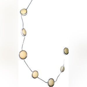 Silver tone choker necklace with cream round silver chain